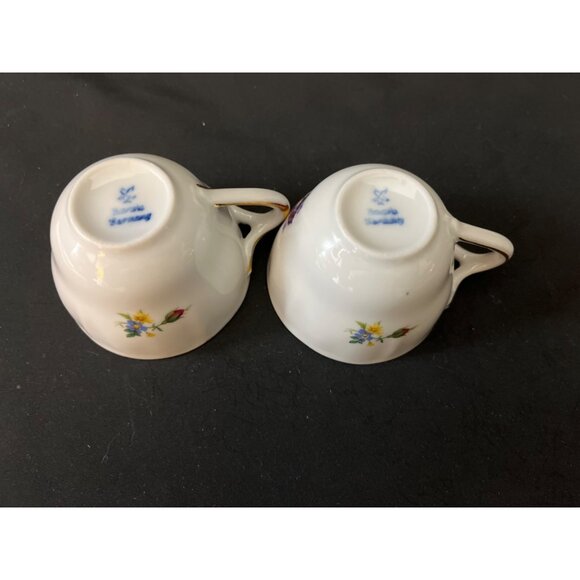 Vintage Hand Painted Ceramic Basket and 2 Porcelain Tea Cups Flowers Gold Gilt - Picture 4 of 11